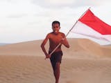Gambar sampul Menikmati 5 Padang Pasir Indah di Nusantara