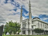 Gambar sampul Mengenang Pak Harto dan Masjid Istiqlal di Bosnia-Herzegovina