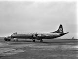 Gambar sampul Sejarah Hari Ini (2 Desember 1957) - Pesawat Belanda Dilarang Singgah di Indonesia