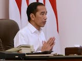 Gambar sampul Terdampak Corona, Jokowi Tangguhkan Kredit Usaha Mikro, Tukang Ojek, dkk