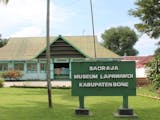 Gambar sampul Menapaki Riwayat Pendirian Museum La Pawawoi di Kabupaten Bone