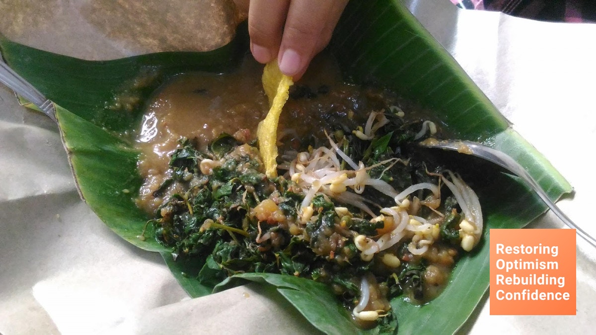 Lezatnya Pecel Semanggi Makanan Khas Kota Surabaya Good 