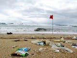 Gambar sampul Meninjau 2 Tahun Komitmen Bali Kurangi Sampah Plastik
