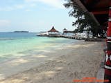 Gambar sampul Wisata Ke Pulau Sepa Memiliki Pantai Yang Landai