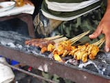 Gambar sampul Sate Susu, Kuliner Ramadhan Perekat Toleransi di Bali