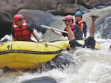 Gambar sampul Manfaat Olahraga Arung Jeram Sambil Menikmati Sungai Cisadane